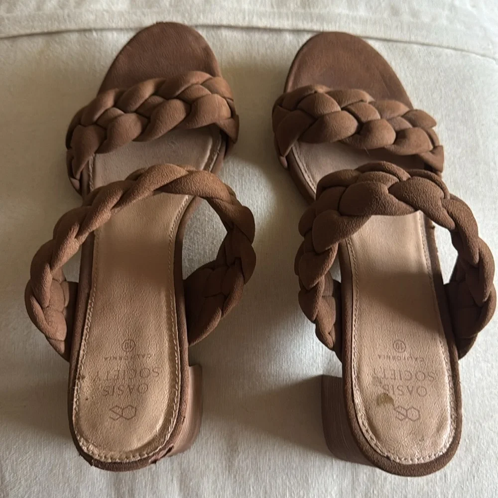 Oasis Society Women's Tan Braided Sandals brown faux suede sz‎ 10